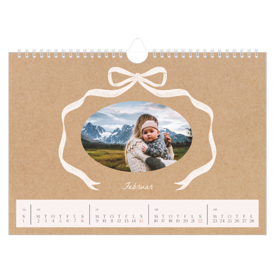 Fotokalender A4 — Ramme med sløjfe [Februar]