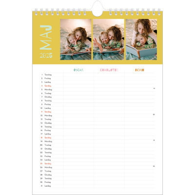 A4 Familiekalender — Farverigt design - Familie på 3 [kalender forside]