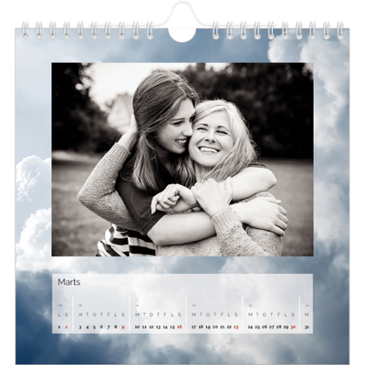 Årskalender kvadratisk — Skyer [Marts]